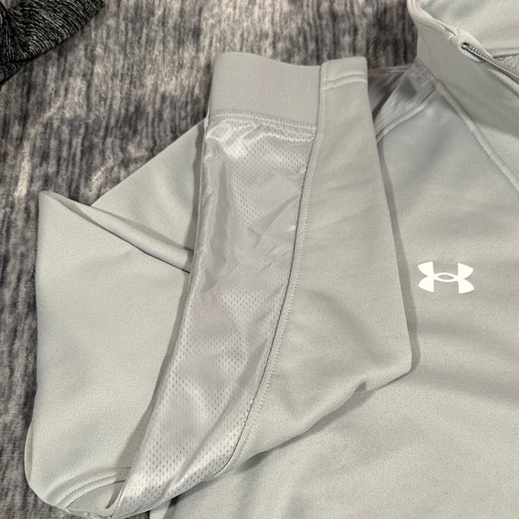 Under Armour Light Gray Quarter-Zip Pullover BNWT - Picture 5 of 9